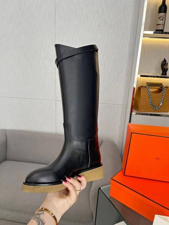 Женские чёрные кожаные сапоги Hermes