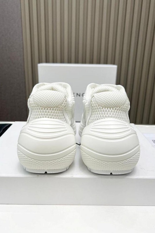 Белые комбинированные кроссовки Givenchy TK-MX Runner