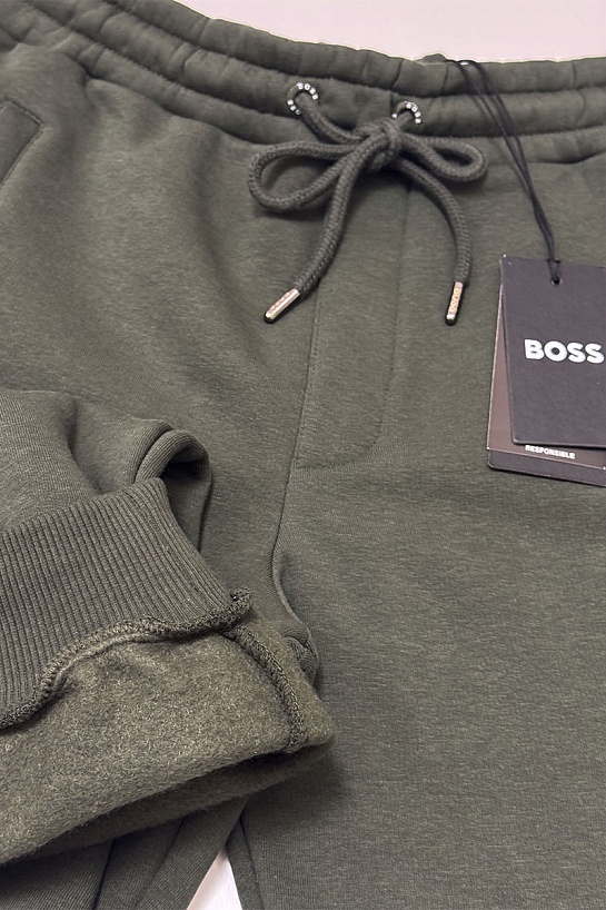 Штаны на флисе Hugo Boss зелёного цвета