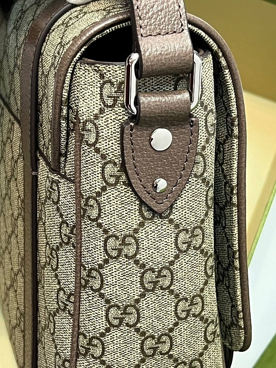 Кожаная сумка-мессенджер Gucci GG Premium 28x20x8 см - Beige