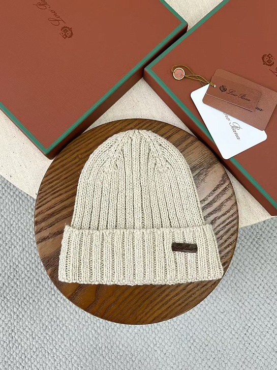 Мужская шапка Loro Piana Niseko Premium - Beige