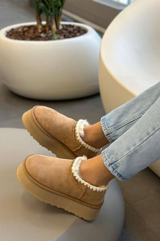 Женские зимние слиперы с мехом UGG Tasman