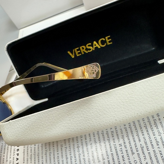 Солнцезащитные очки Versace Glam Medusa