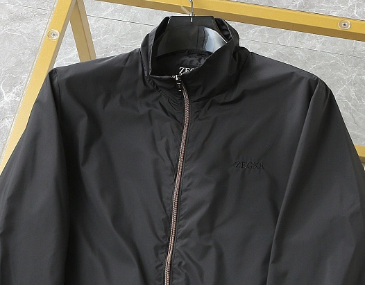 Мужская чёрная ветровка Zegna   