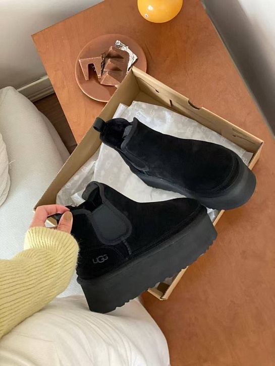 Женские ботинки UGG Neumel Platform - Black