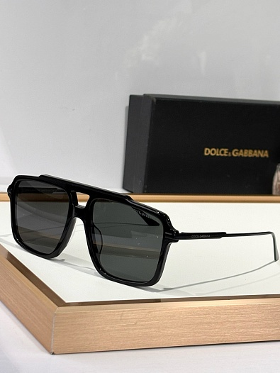 Солнцезащитные очки Dolce & Gabbana Striped Ochre   
