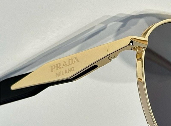 Солнцезащитные очки Prada Loden Lenses