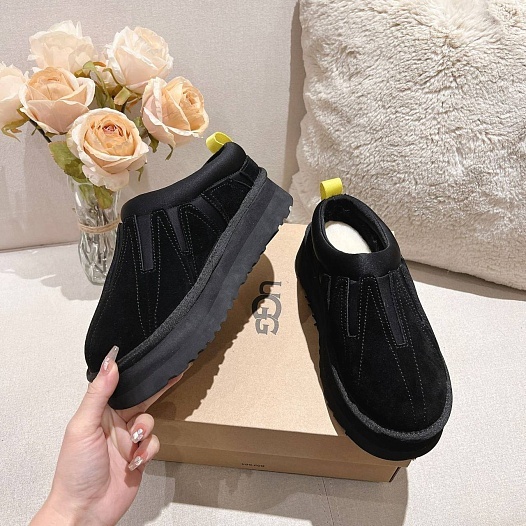 Меховые женские слипоны UGG Tassle - Black   