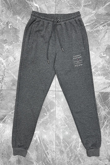 Спортивный костюм серого цвета Tommy Hilfiger   