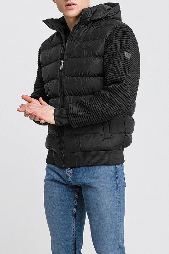 Чёрная мужская куртка Hugo Boss с вязанными рукавами