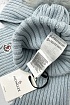 Комплект из шапки и шарфа голубого цвета Moncler logo-patch
