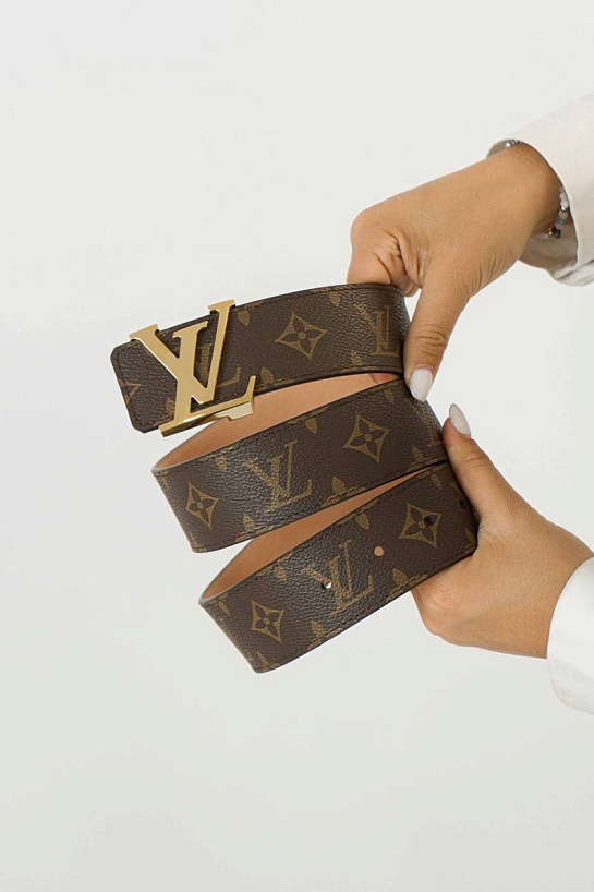 Кожаный ремень Louis Vuitton Initiales Monogram (длина 85 - 115 см)