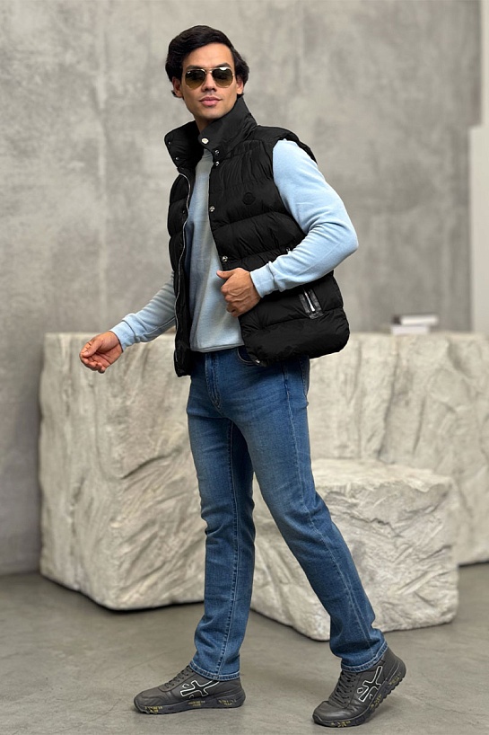 Чёрный жилет Moncler Herniaire logo-patch