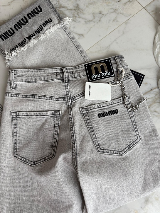Серые женские джинсы MIU MIU
