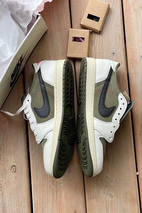 Кроссовки Travis Scott x Nike Air Jordan 1 Low "Medium Olive" Premium