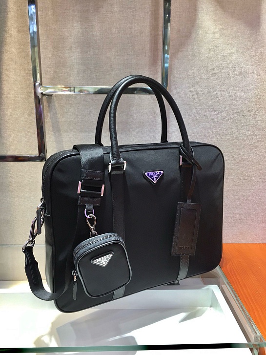 Нейлоновый портфель Prada Premium 36x28x7 см
