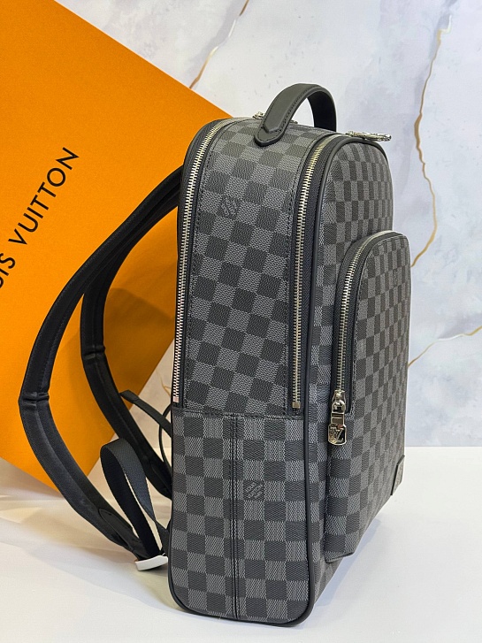 Кожаный рюкзак Louis Vuitton Damier Infini premium 40x31x15 см