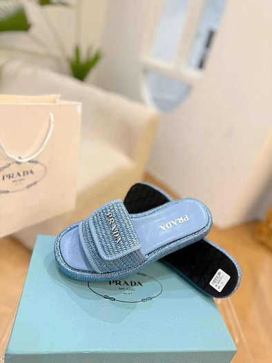 Женские шлёпанцы Prada голубого цвета   