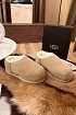 Женские слипоны с мехом UGG Tasman - Beige