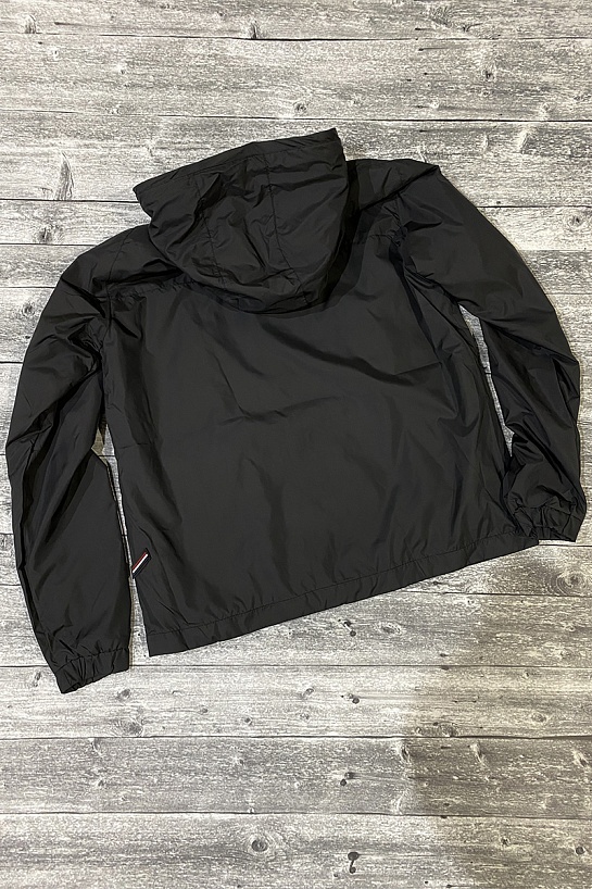 Мужская чёрная ветровка Moncler