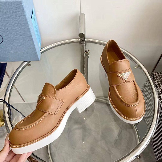 Женские кожаные лоферы Prada Premium - Brown   
