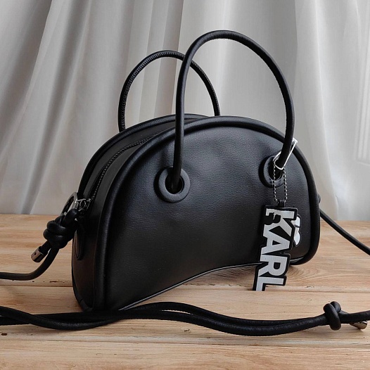 Кожаная сумка Karl Lagerfeld Half Moon 25x15 см   
