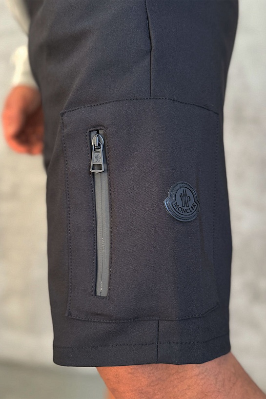 Брендовые мужские шорты Moncler чёрного цвета