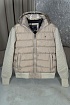 Бежевая куртка Tommy Hilfiger с вязанными рукавами