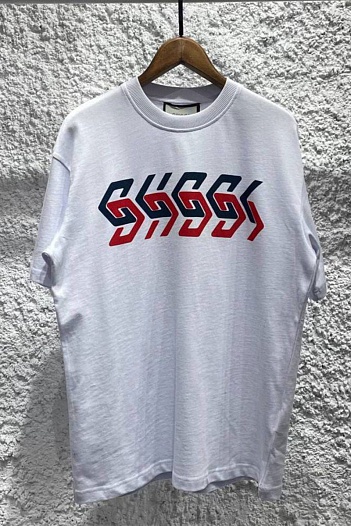 Белая оверсайз футболка Gucci mirror-logo   