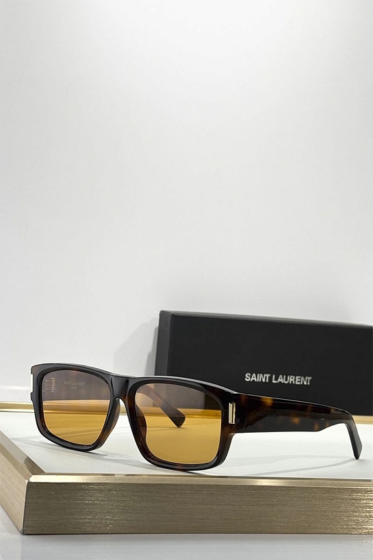 Солнцезащитные очки Yves Saint Laurent