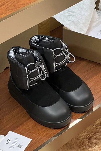 Женские замшевые ботинки UGG Classic Maxi Toggle Mini - Black   