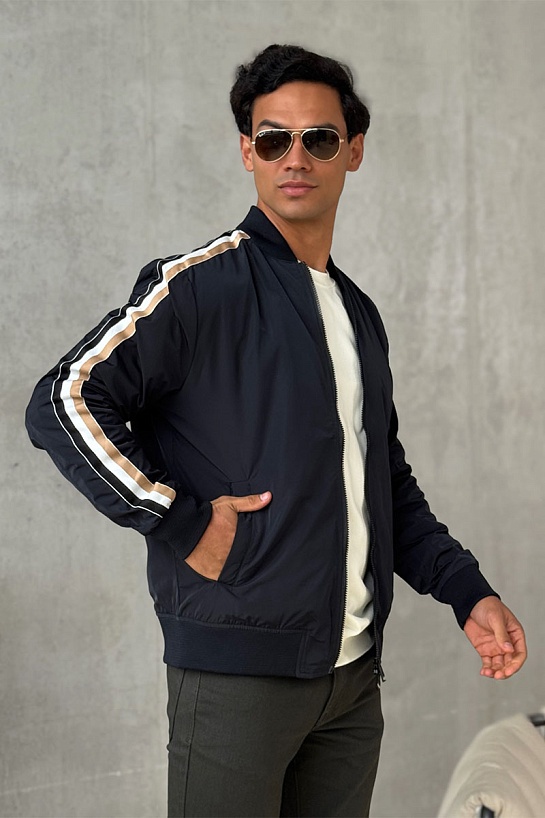 Ветровка тёмно-синего цвета Hugo Boss Coltrane