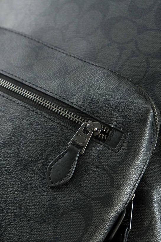 Кожаный рюкзак Coach monogram 40x30x16 см