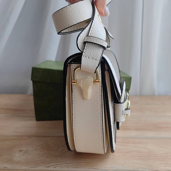 Женская сумка Gucci Horsebit 1955 mini 19x18 см - White