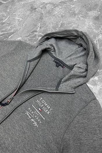 Спортивный костюм серого цвета Tommy Hilfiger   