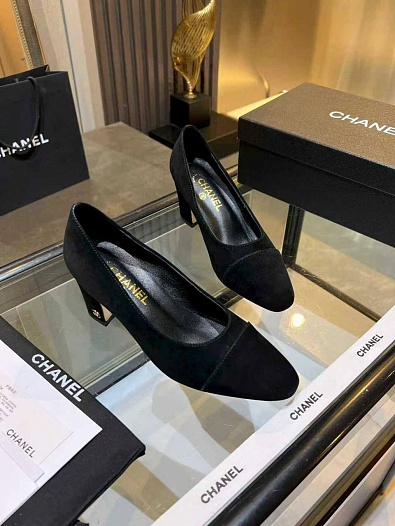 Женские замшевые туфли на каблуке Chanel premium   