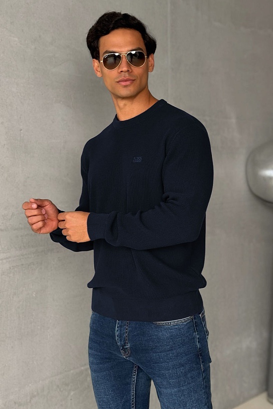 Мужской джемпер синего цвета Hugo Boss logo-embroidered