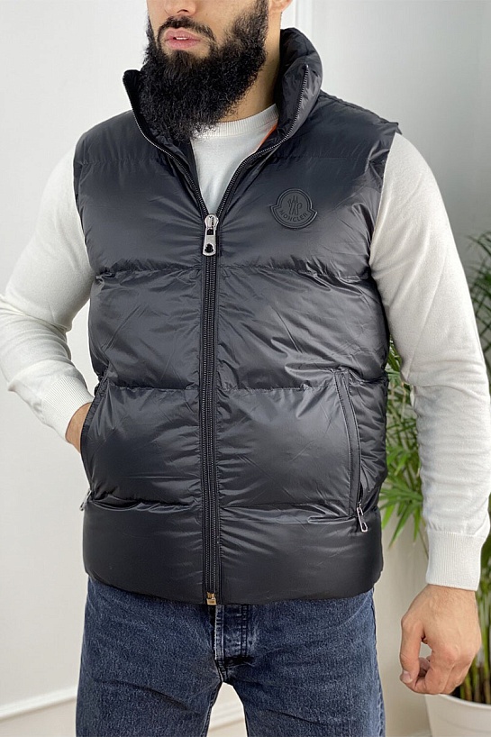 Мужской брендовый жилет Moncler чёрного цвета