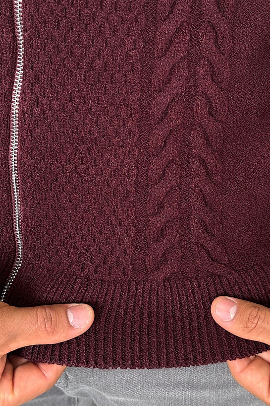 Мужской свитер бордового цвета Kiton