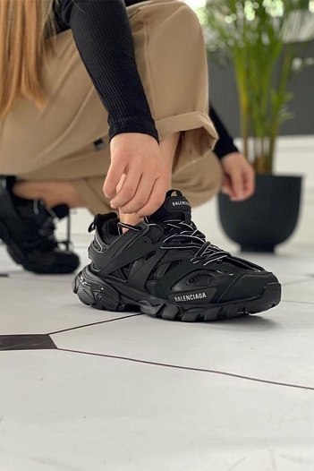 Кроссовки чёрного цвета Balenciaga Track Trainers   