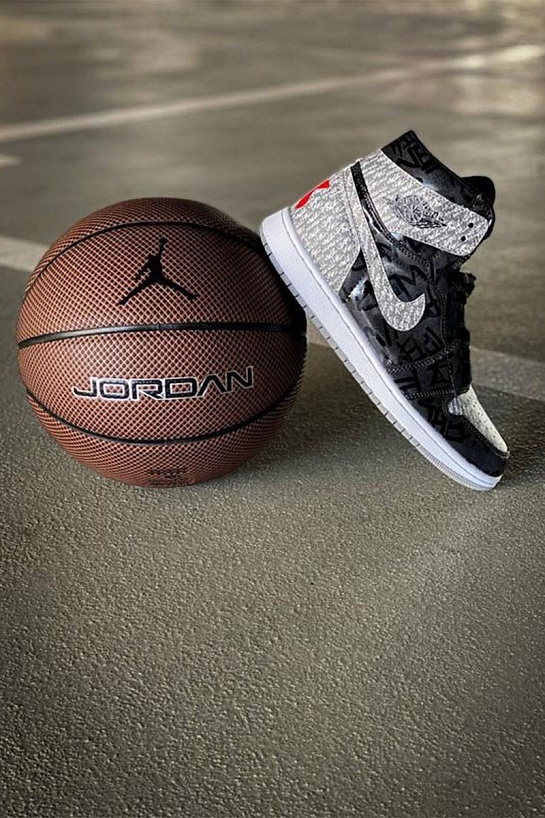 Кроссовки Nike Air Jordan 1 High "Rebellionaire"