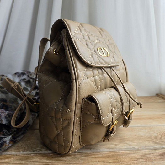 Кожаный рюкзак Dior Caro 26x25 см - Beige   
