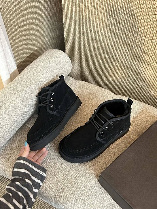 Ботинки с мехом UGG Neumel Moc - Black