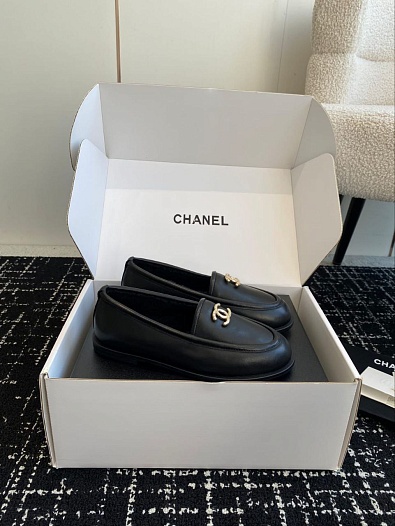 Женские кожаные лоферы с мехом Chanel Premium - Black   