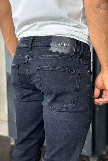 Мужские чёрные джинсы Hugo Boss   