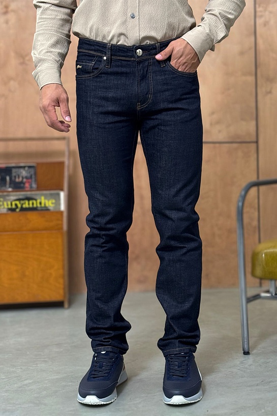 Мужские джинсы тёмно-синего цвета Brioni regular fit