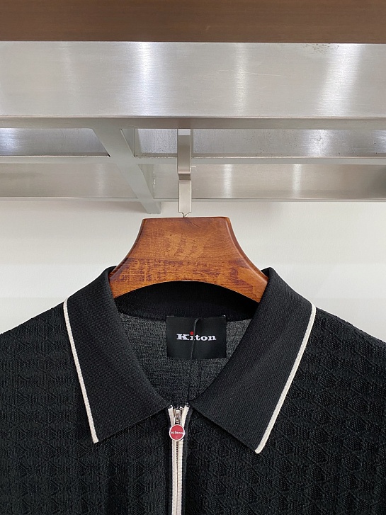 Вязаное поло чёрного цвета Kiton premium