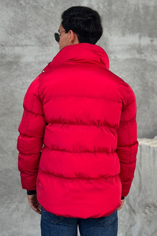 Куртка красного цвета Moncler logo-patch