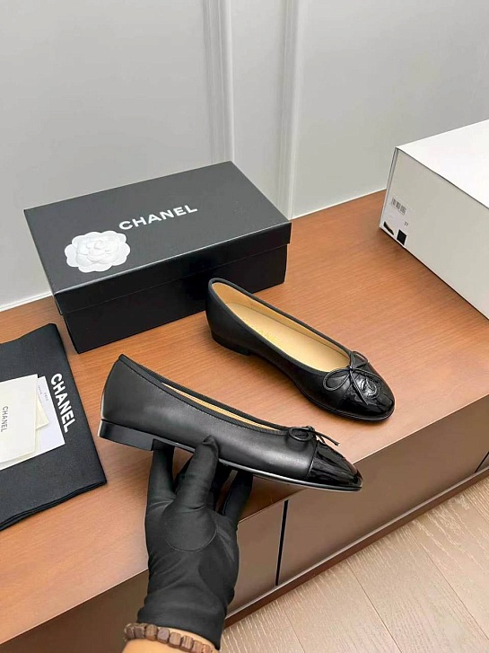 Женские кожаные балетки чёрного цвеета Chanel premium