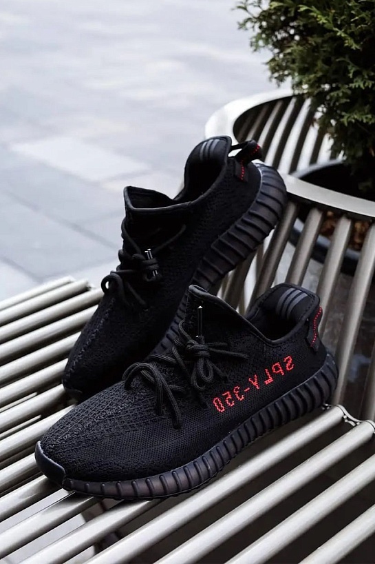 Кроссовки Adidas Yeezy Boost 350 v2 "Bred" Premium